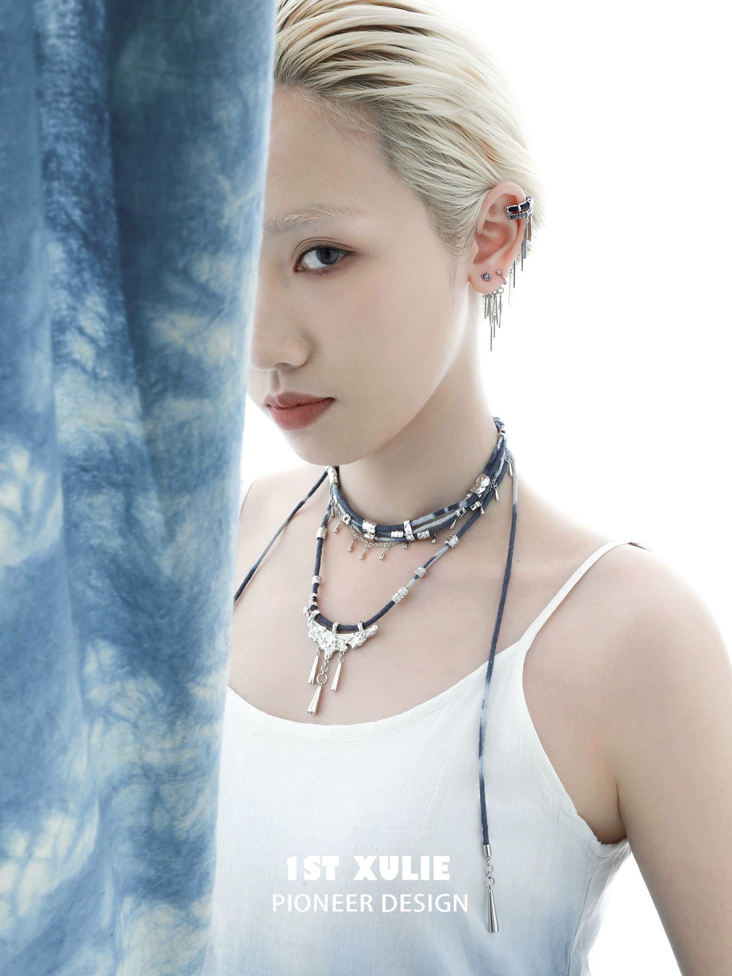 苗 - Miao - Indigo Tie-dyed Cotton Choker & Necklace