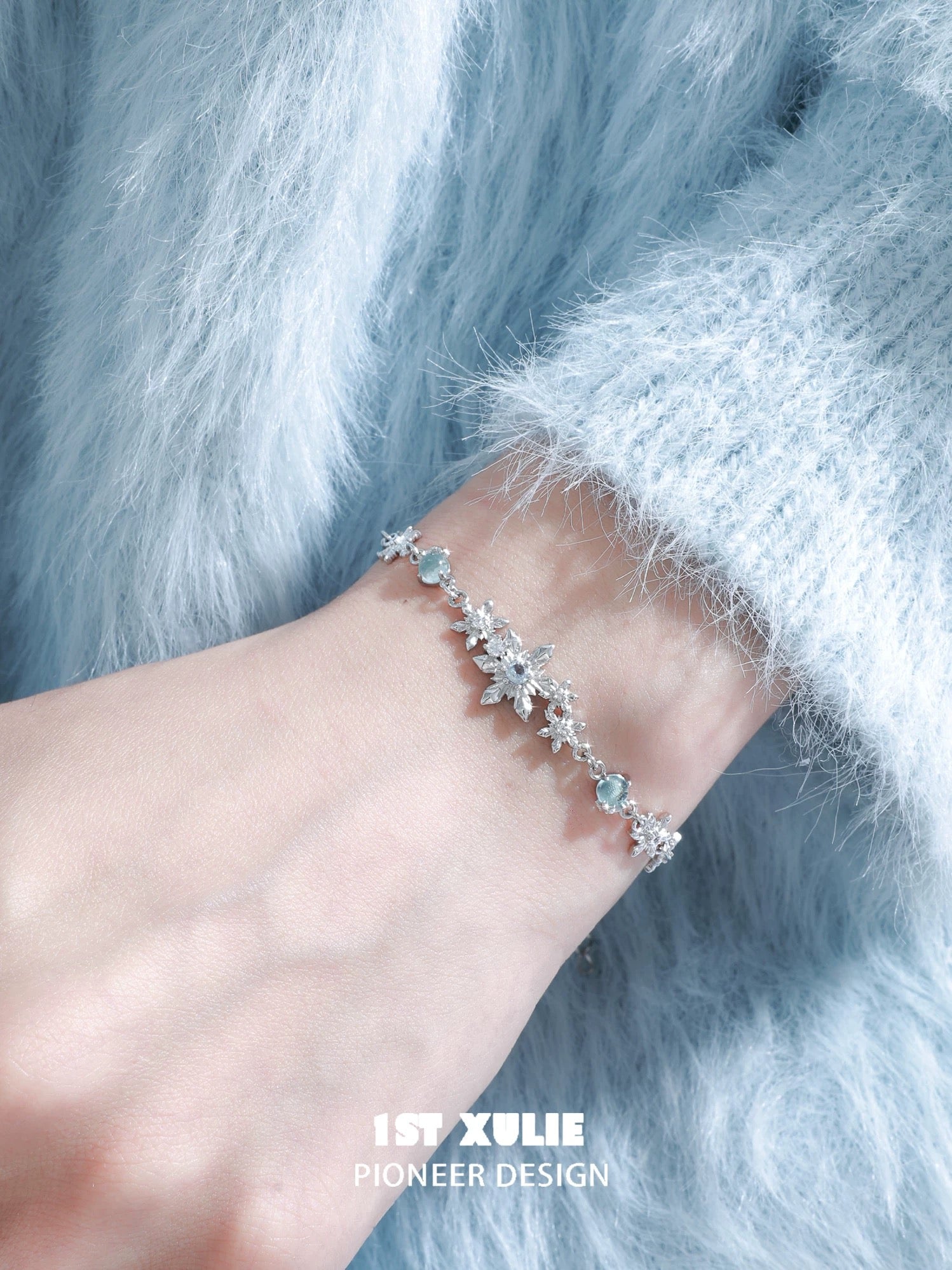雪国之境 - The Snow Kingdom - Snowflakes Bracelet Sets