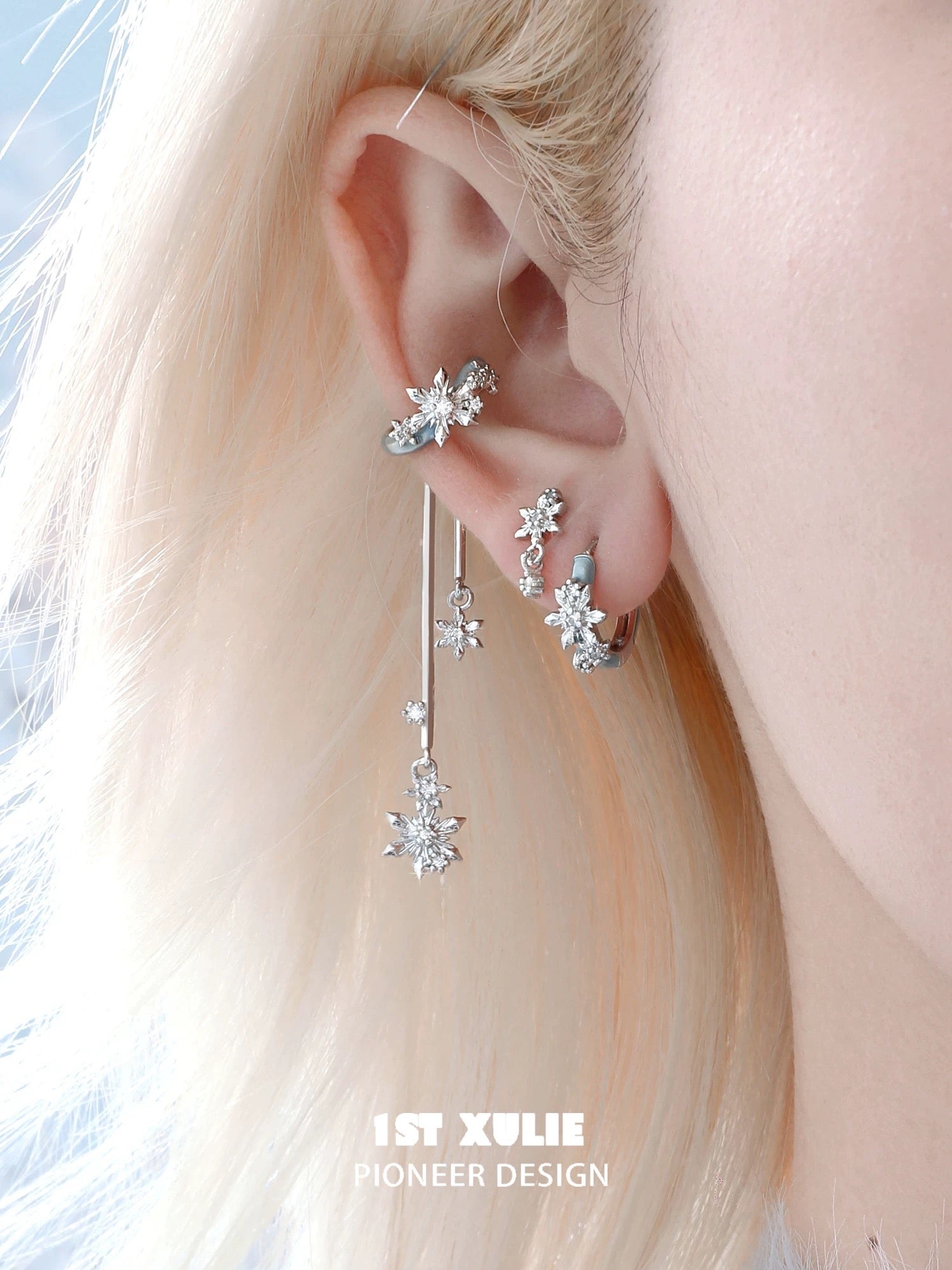 雪国之境 - The Snow Kingdom - Snowflakes Dangle Ear Cuffs