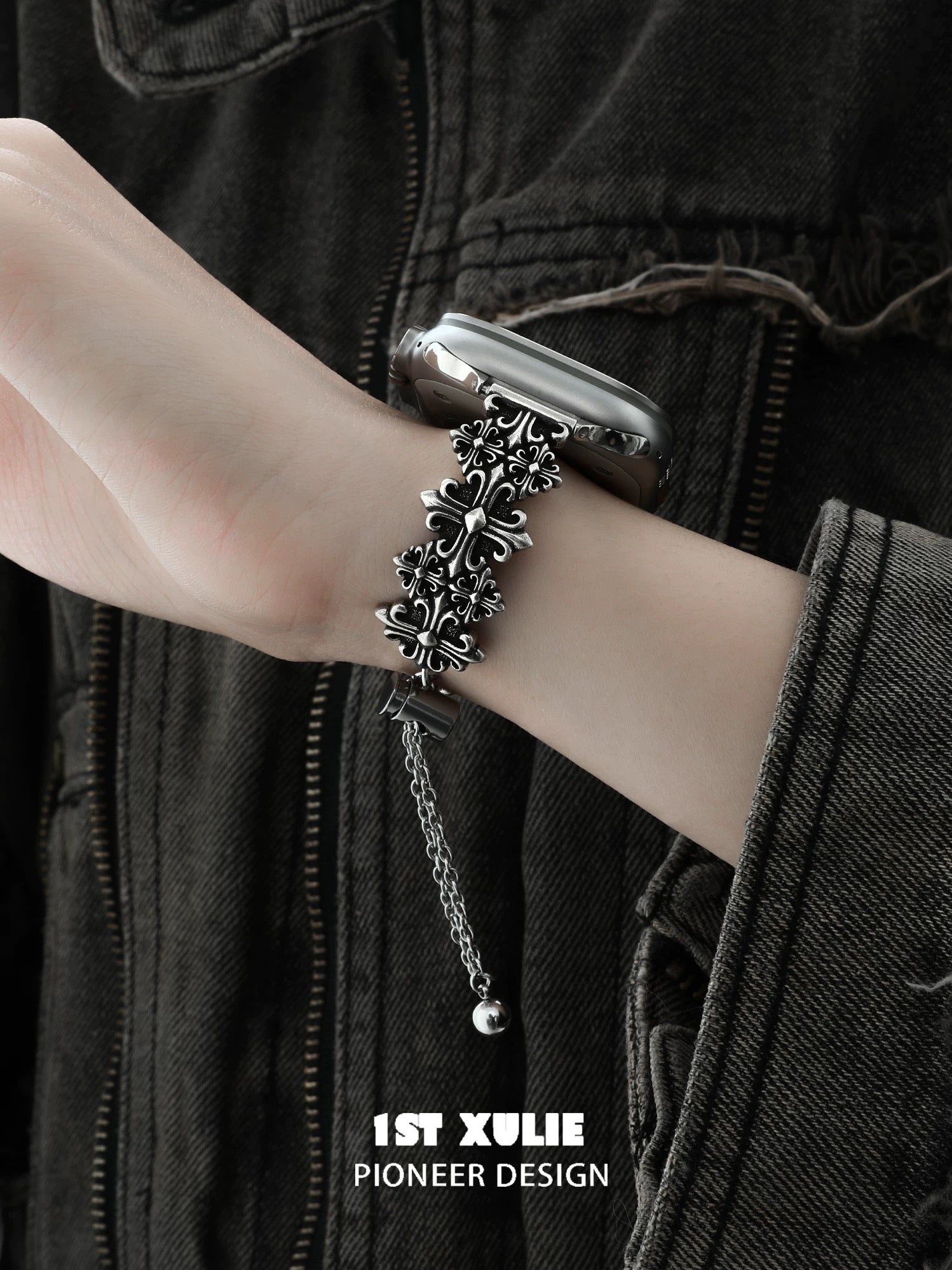 暗黑鸢尾 - Dark Iris - Flower Apple Watch Strap