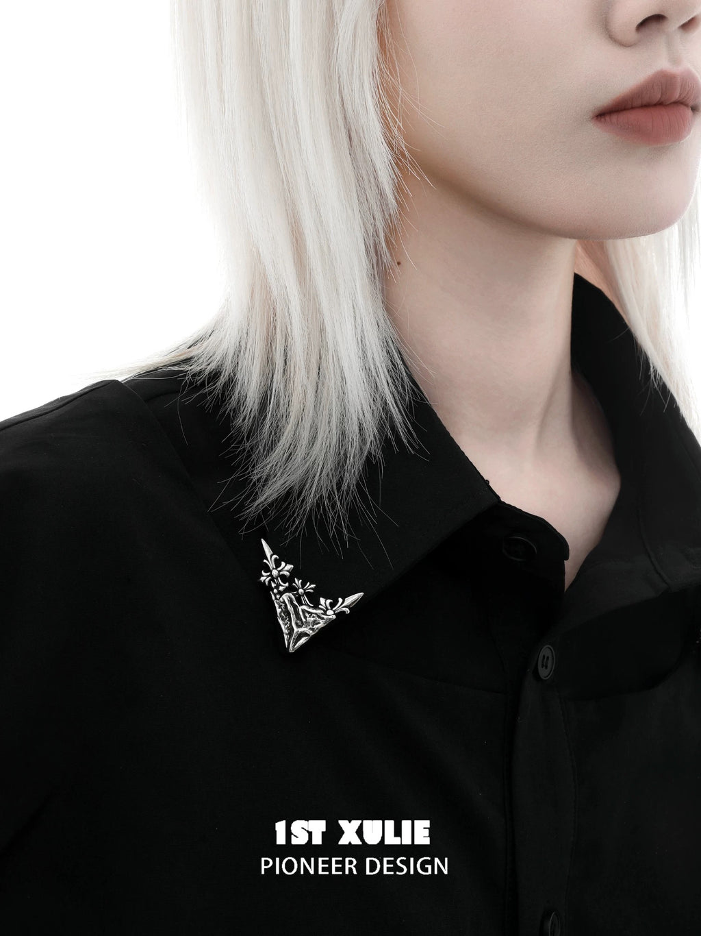 暗黑鸢尾 - Dark Iris - A Pair of Shirt Collar Pins