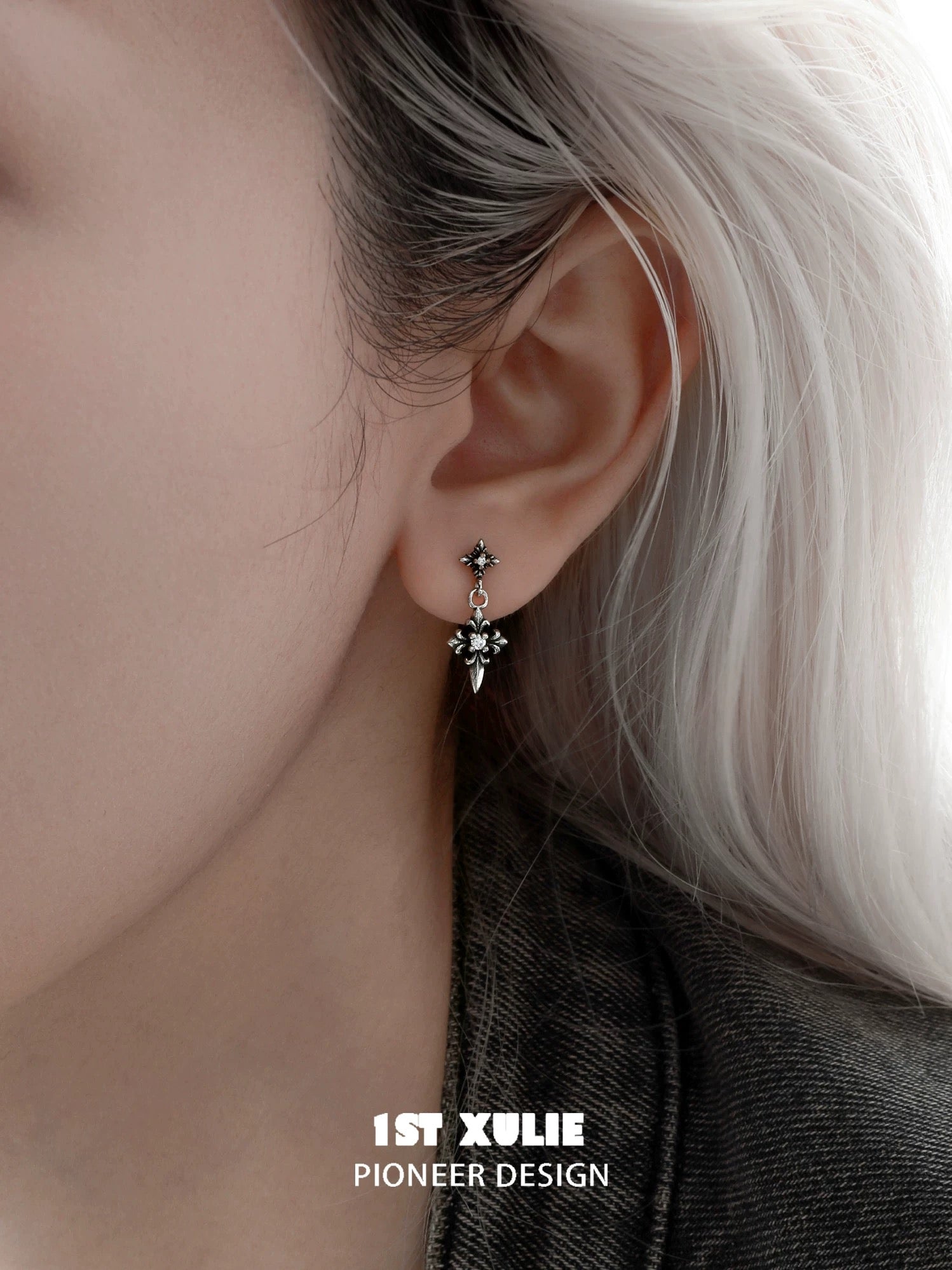 暗黑鸢尾 - Dark Iris - S925 Silver Stud Dangle Earrings