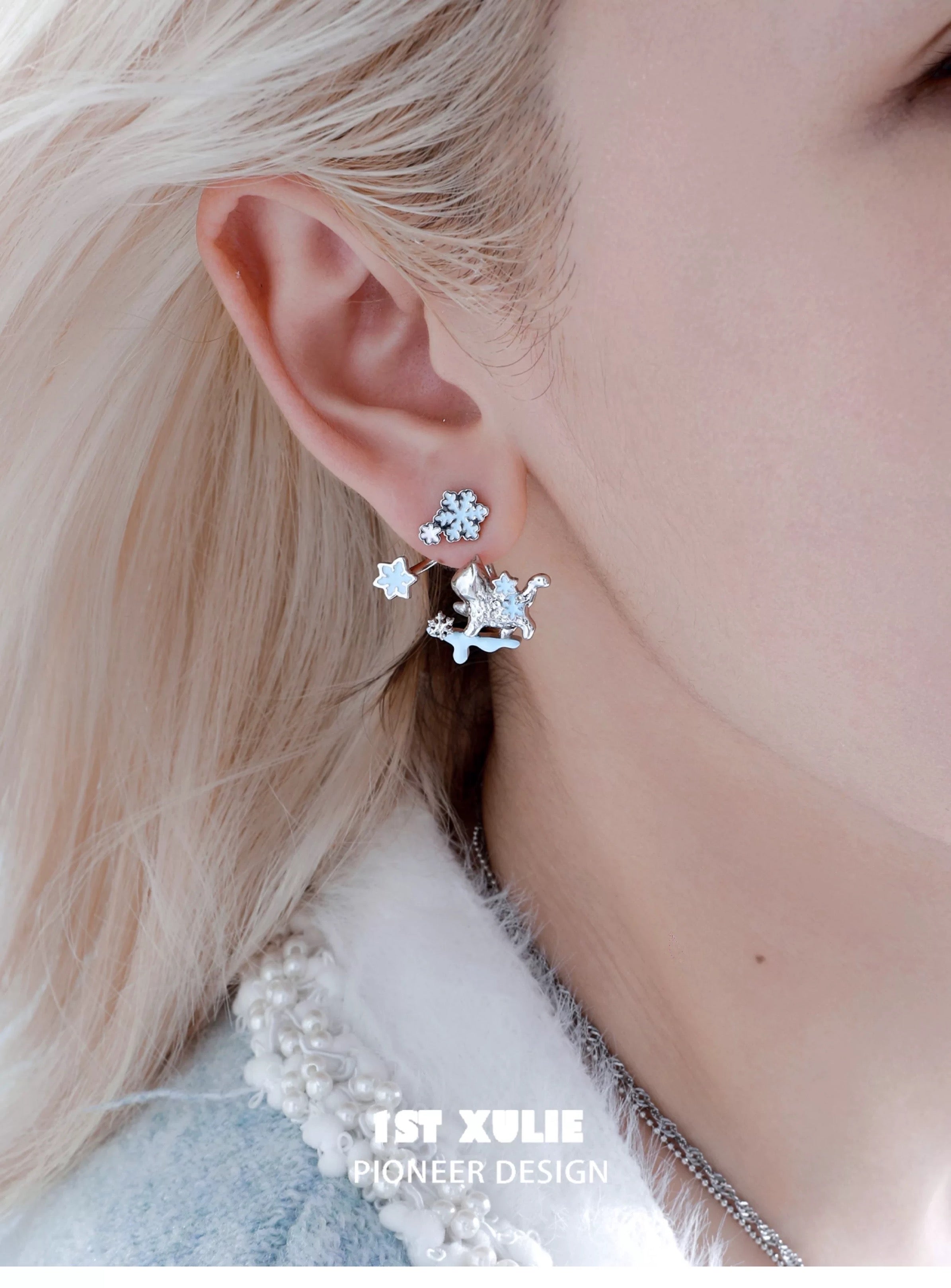 雪地萌宠 - Snowy Kitten Detachable Earrings