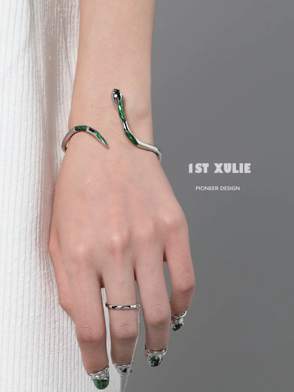 灵蛇 - Serpent Spirit - Snake Bangle