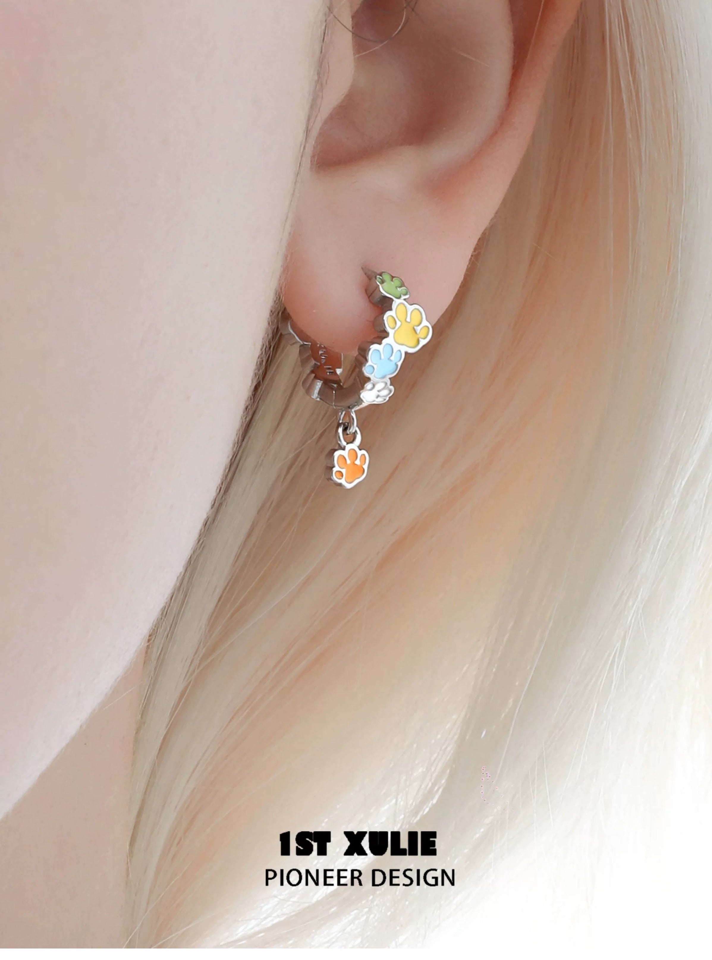 彩虹小猫 - Rainbow Cat - Paws Huggie Earrings