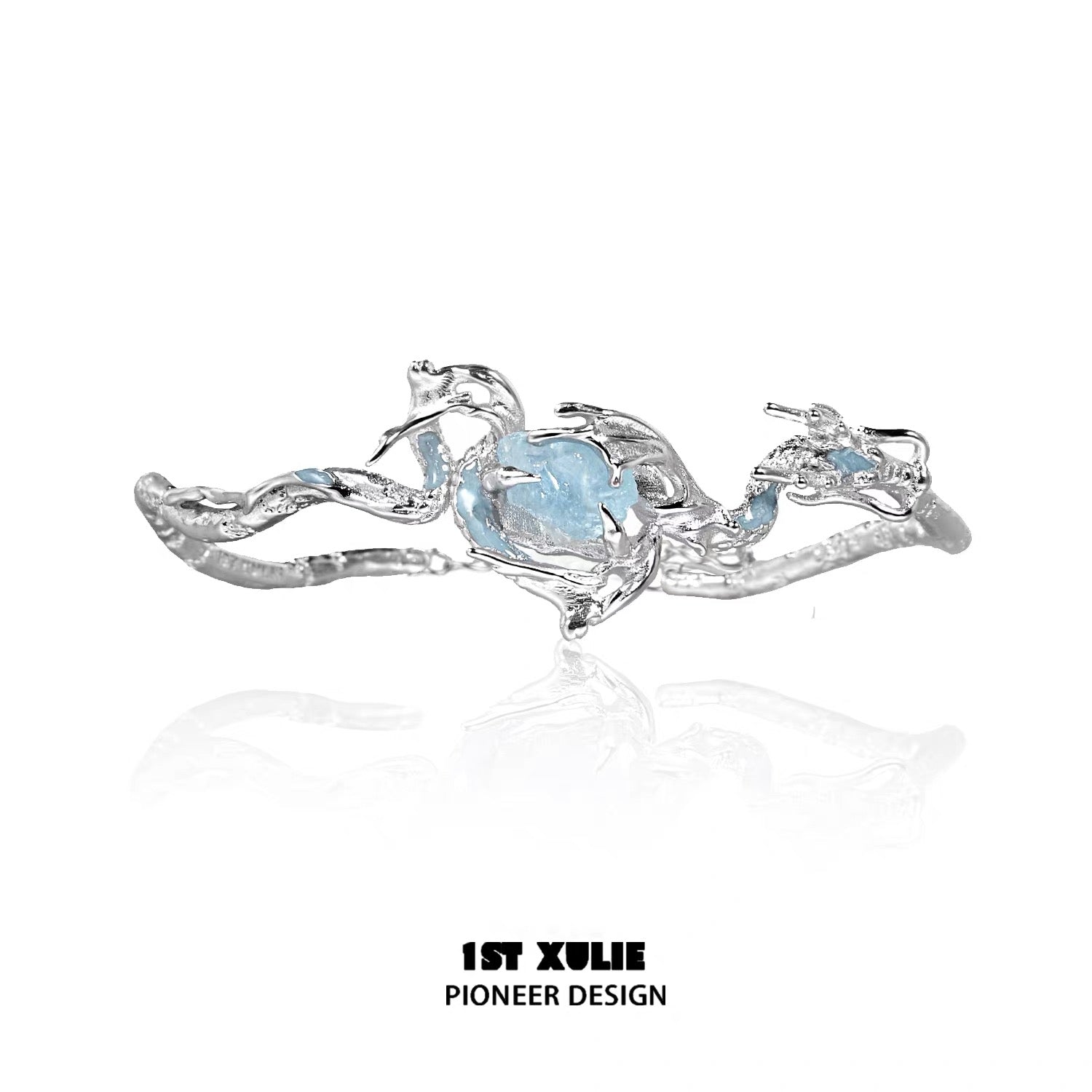 灵龙 - Spirit Dragon - Aquamarine Bracelet