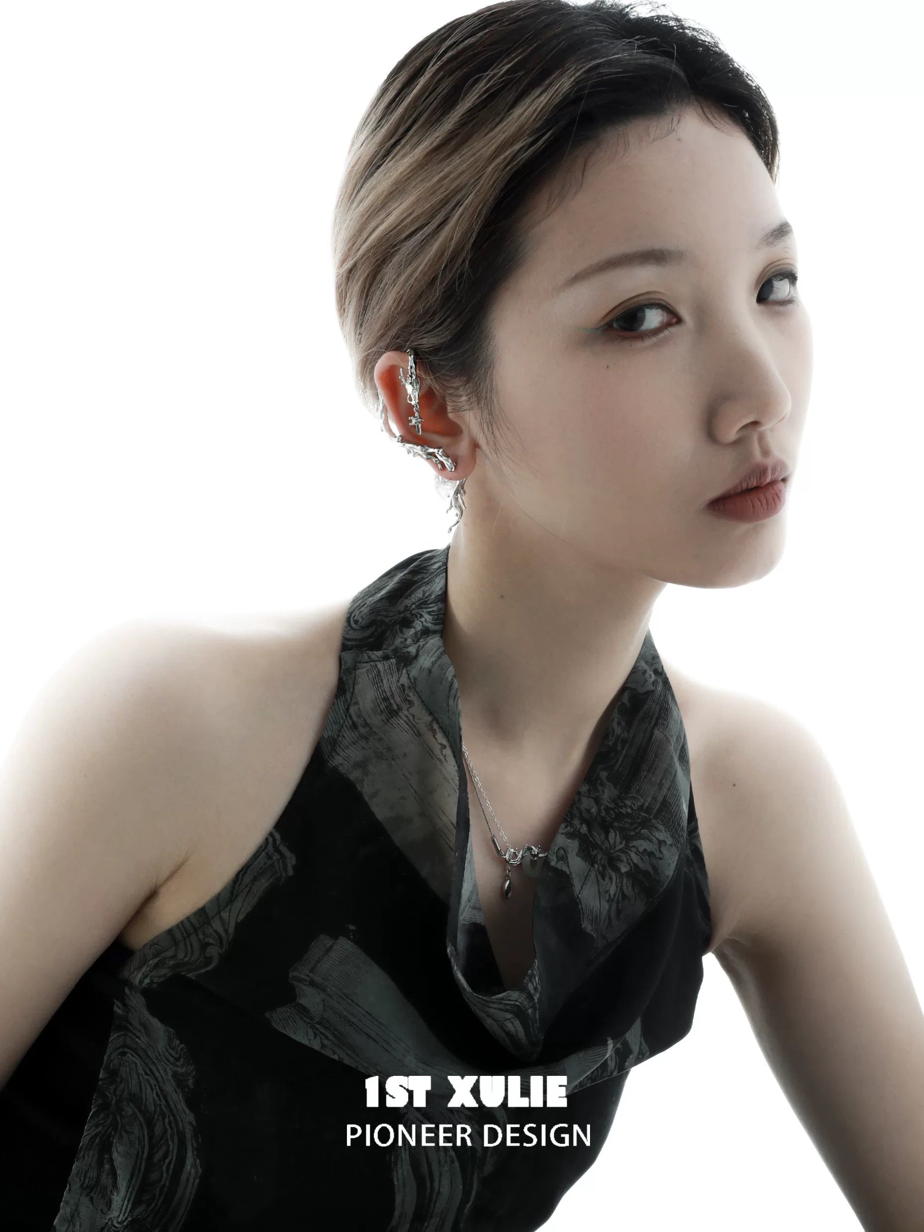 游龙 - Wandering Dragon - Ear Wrapped Earrings