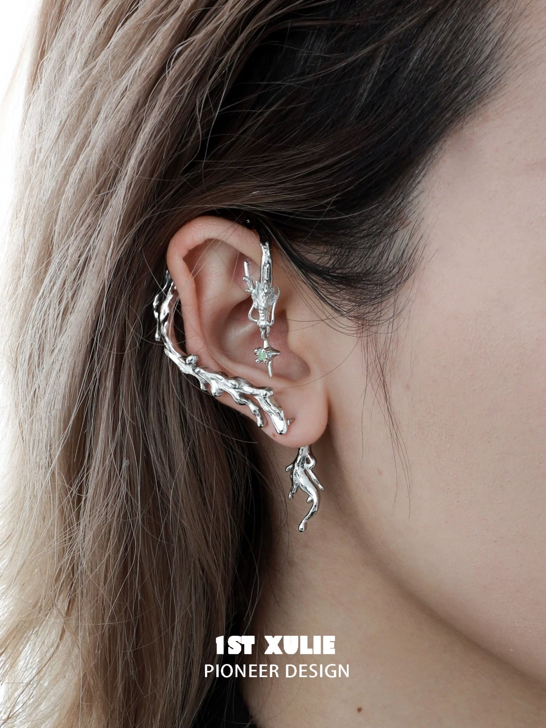 游龙 - Wandering Dragon - Ear Wrapped Earrings