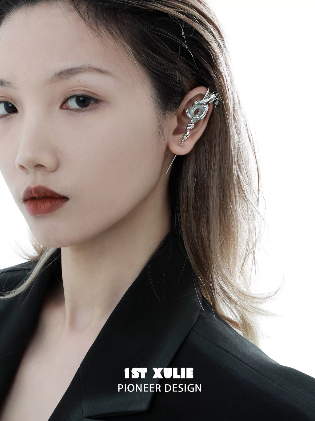 游龙 - Wandering Dragon - Needle Earring