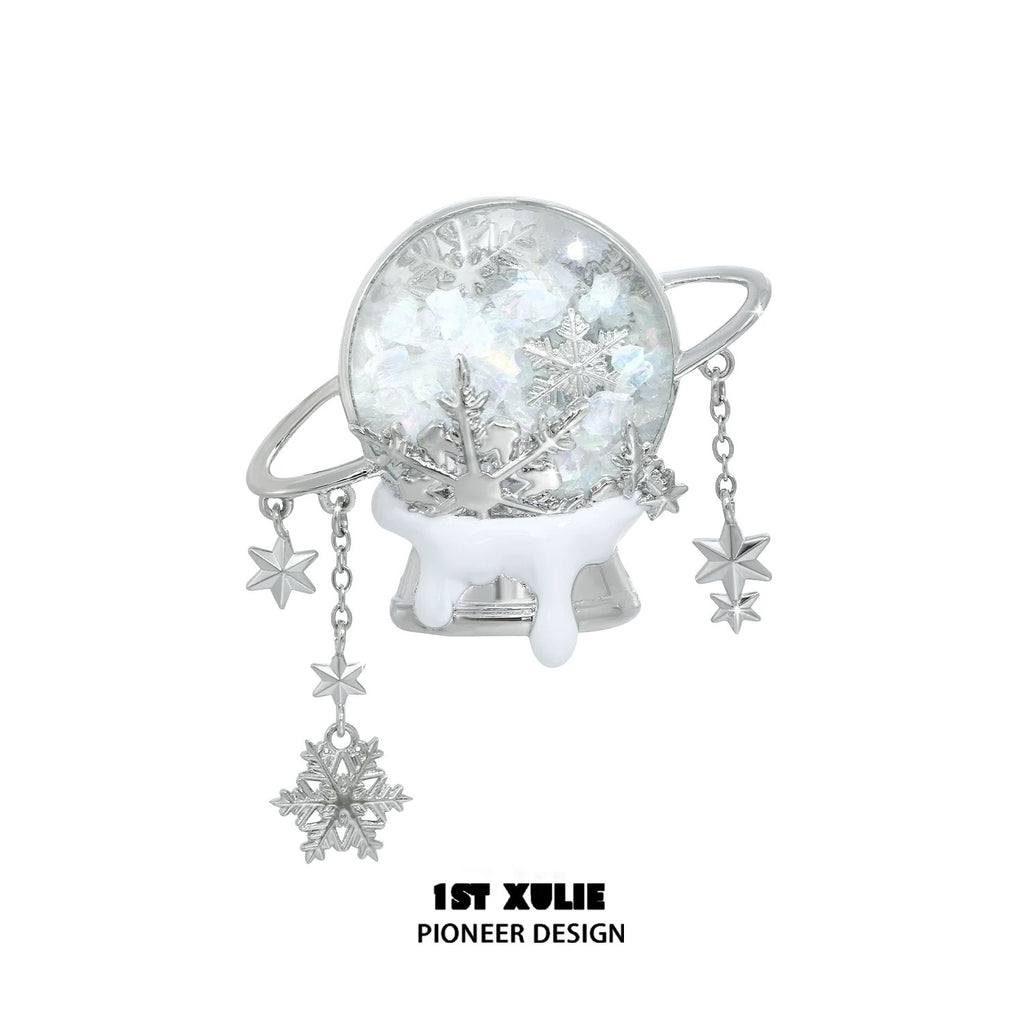 雪国之境 - The Snow Kingdom - Platinum Plating Crystal Ball Brooch